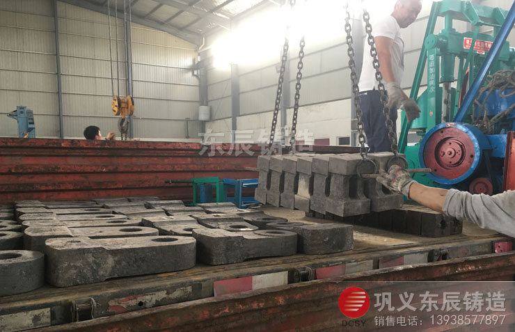 东辰砂机锤头发货